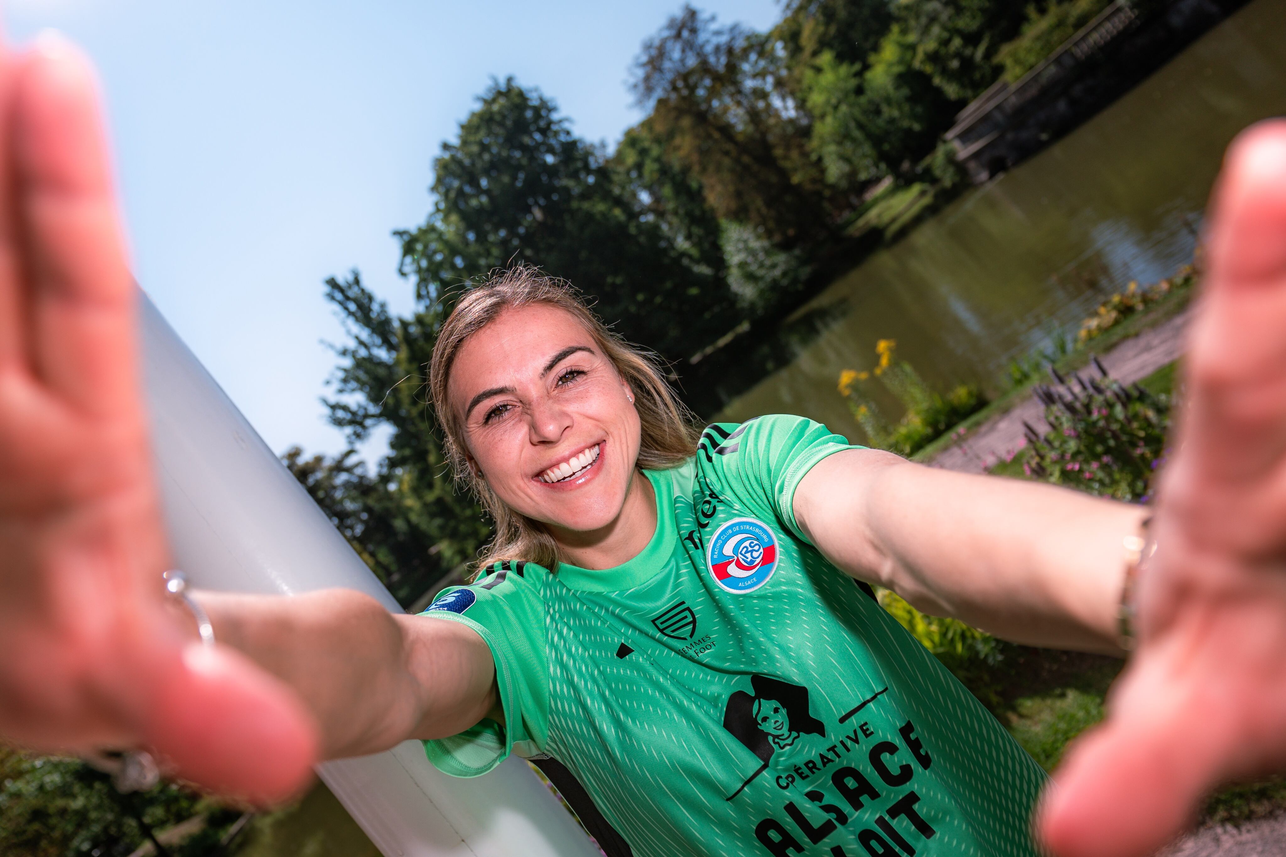La portera colombiana fue presentada como nueva jugadora del equipo francés - crédito @RCSA_Feminines / X