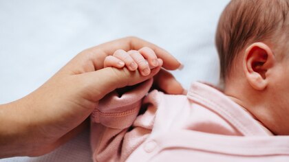 Más allá de la genética: la presión en el útero materno puede influir en los rasgos faciales del bebé