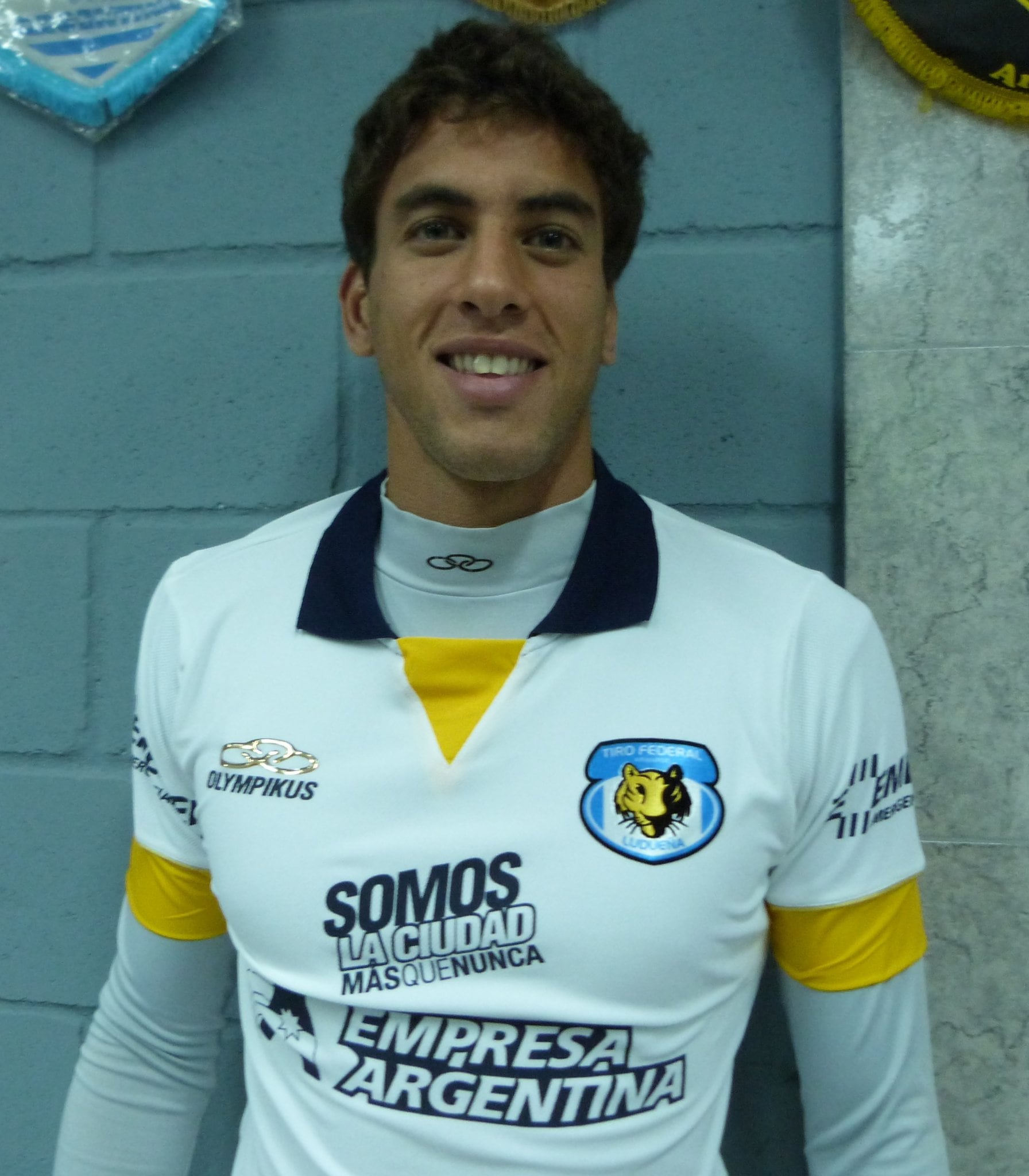 Con la camiseta de Tiro Federal de Rosario, el primer club en el que jugó después de Racing