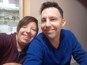 Emmanuel y su hermana Carolina