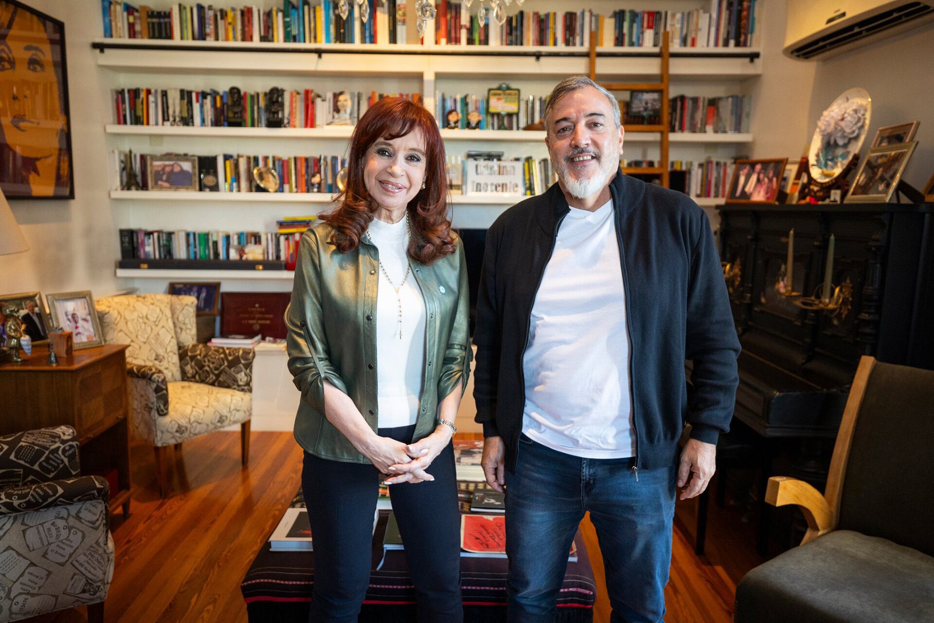 Cristina Kirchner y el titular de ATE, Rodolfo Aguiar