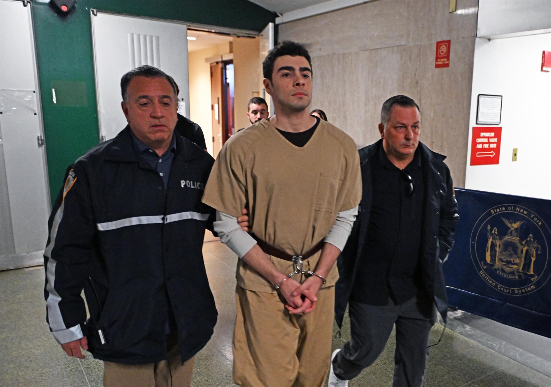 El asesinato de Brian Thompson, ejecutivo de UnitedHealthcare, ocurrió en diciembre de 2024 en Manhattan, generando amplia repercusión en el sector salud. (Europa Press)