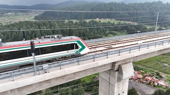 Tren Interurbano México - Toluca: