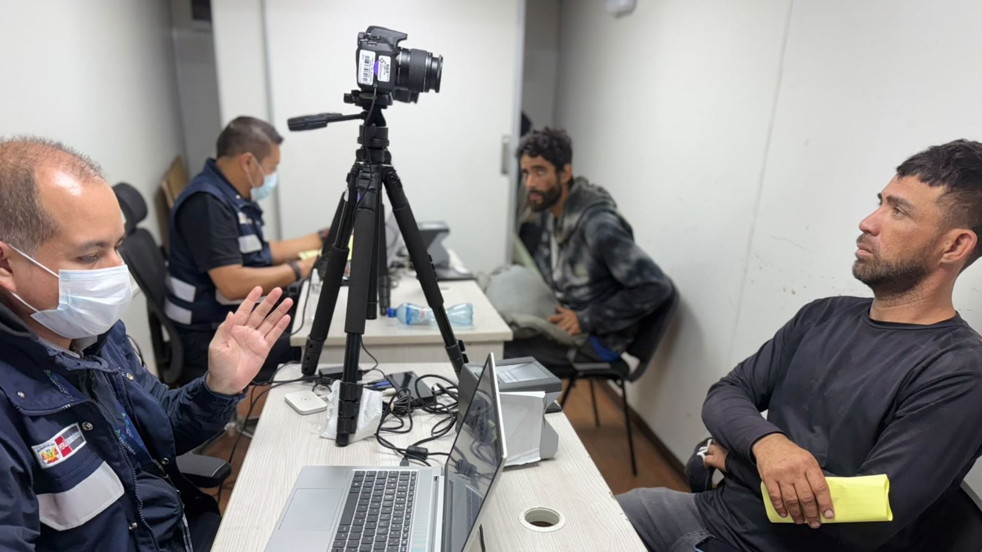 La Policía señaló que los operativos forman parte de la estrategia gubernamental para reducir los niveles de inseguridad ciudadana - Créditos: Migraciones.