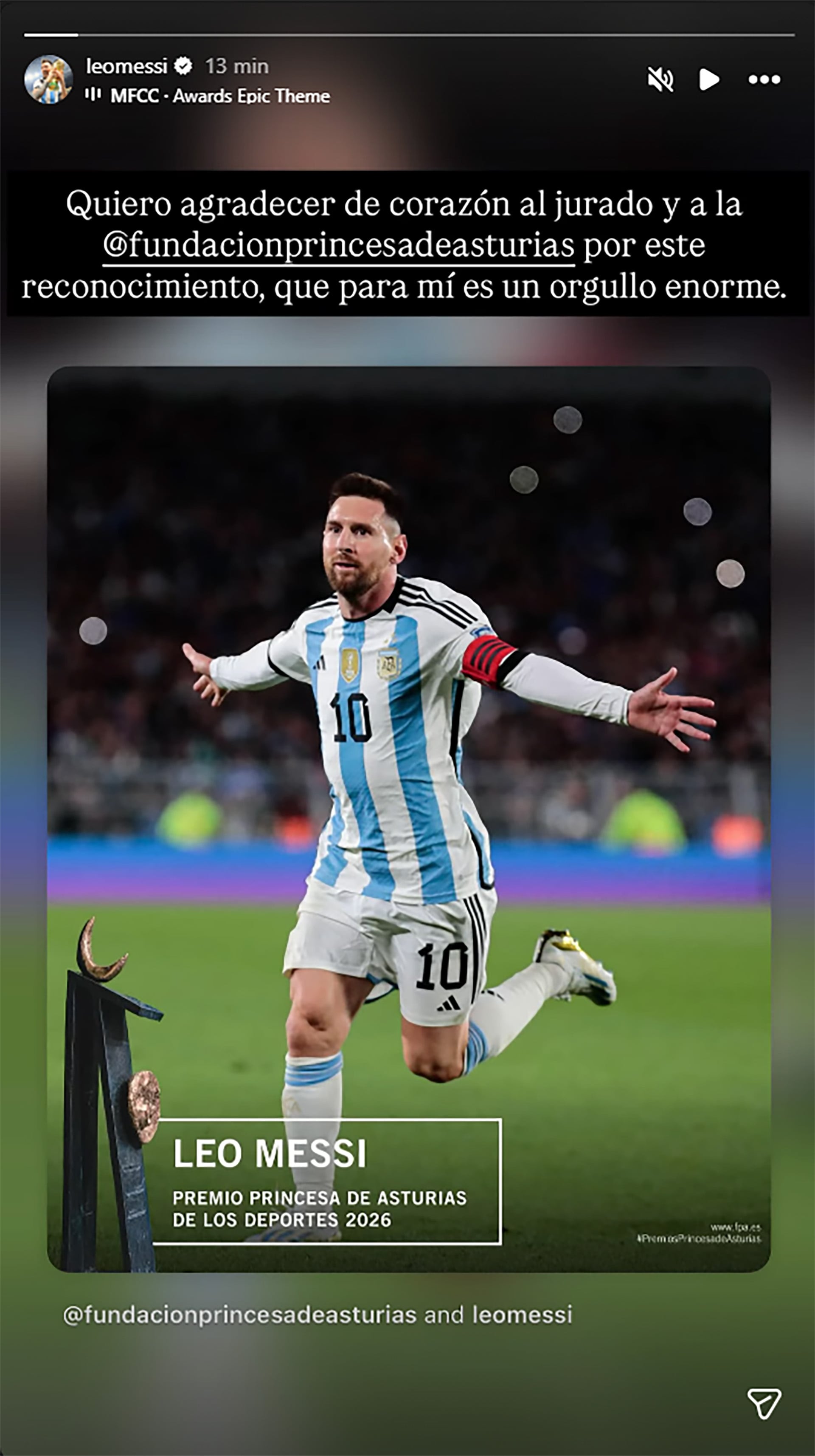 La estrella del fútbol Lionel Messi, vestido con el uniforme de Argentina, agradece emocionado el Premio Princesa de Asturias de los Deportes 2026, destacando su enorme orgullo.