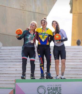 La patinadora mexicana hizo historia al subir al podio en los World Skate Games de Asunción 2026. (Desde Olimpia Mx)