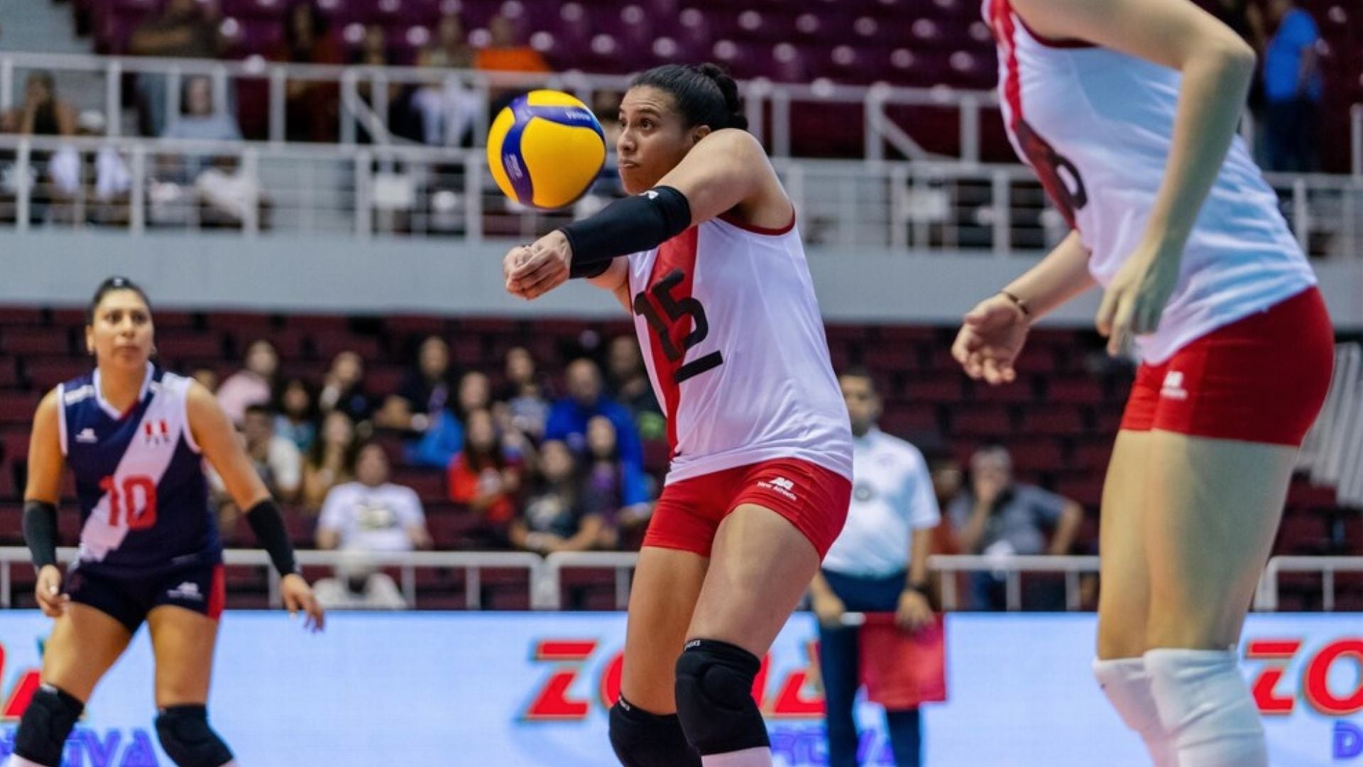 Karla Ortiz se retira de la selección peruana de vóley luego de 20 años defendiendo la camiseta nacional. Crédito: Facebook.