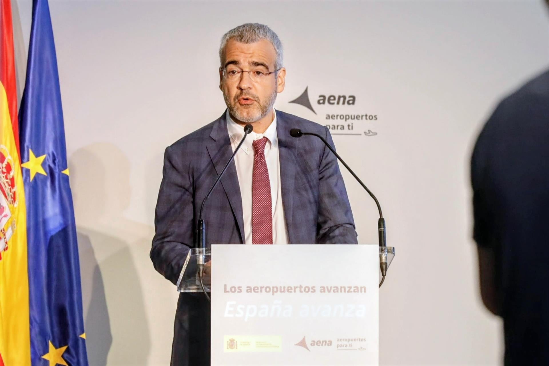 Aena compra participaciones en los aeropuertos británicos Leeds Bradford y Newcastle por 309 millones