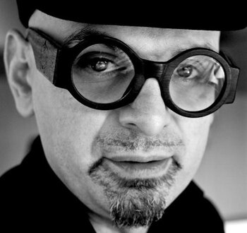 El diseñador de moda José