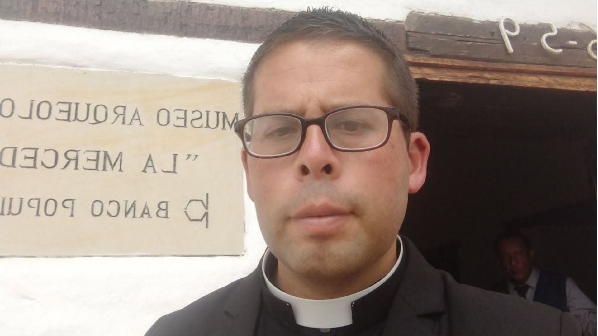 El religioso está en manos de la justicia, luego de que las autoridades le solicitaran no usar las vías para atentar contra su vida y la de los conductores de Medellín y otras ciudades del país - crédito Pbro Fray Emmanuel Torres/Facebook