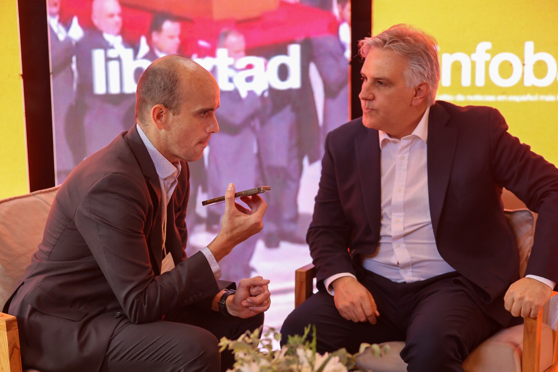 Llaryora dialogó con Infobaer durante el Coloquio de IDEA (Christian Heit)