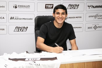 Agustín Obando, de último paso