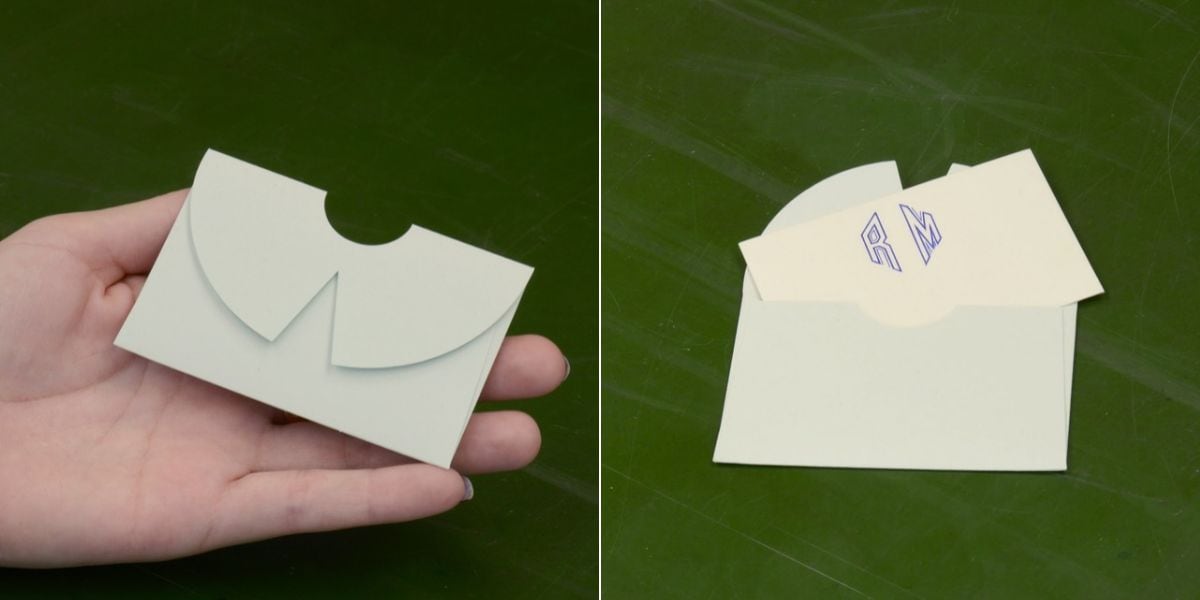 La técnica manual exige experiencia para ajustar la fuerza de la prensa según cada tipo de papel (Instagram/@papierroyalparis)