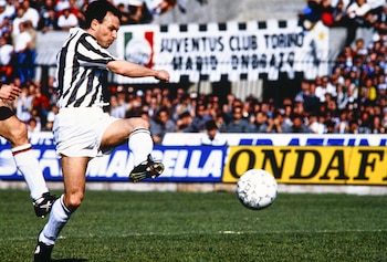 Toto Schillaci con la camiseta