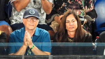 Bill Gates comenzó una relación