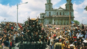Ortega y Murillo celebran el Día de la Revolución Sandinista con los históricos comandantes en el exilio o presos