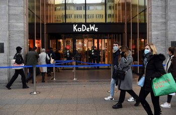 Imagen de archivo de personas