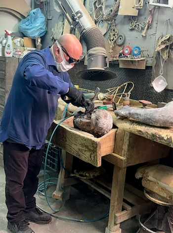 La cabeza de la estatua se basó en un busto hallado en Herculano (Parque Arqueológico de Pompeya)