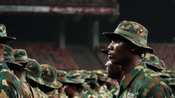 EEUU envía a un centenar