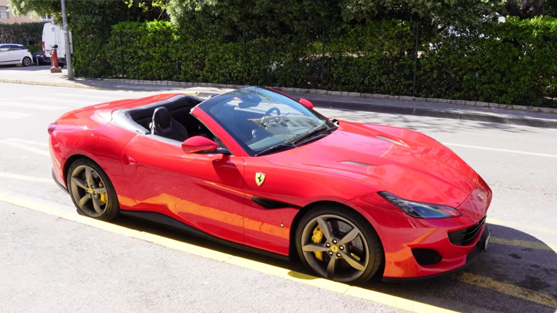 El Ferrari de Yohaan. (YouTube/Double Y)