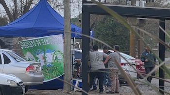 El Sindicato de Camioneros mantiene bloqueada desde hace 48 horas una empresa en Arrecifes y denunciaron que hay amenazas