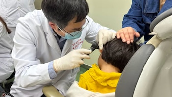 Una nueva terapia génica experimental devolvió la audición a niños con sordera congénita