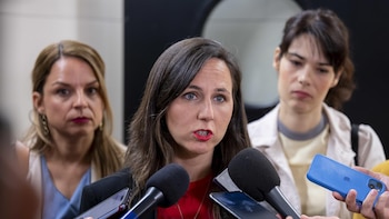 Podemos reclama salir de la OTAN y avisa a Sánchez que es una "enorme humillación" esperar a que "te eche Trump"