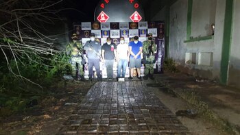 Incautan una tonelada de cocaína
