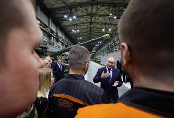 Vladimir Putin habla ante un