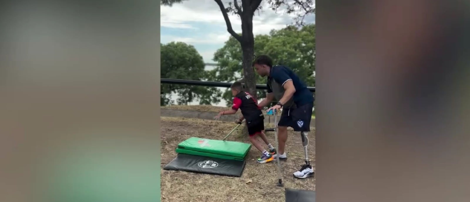El vínculo entre Nacho Heinze y Santi comenzó antes del accidente, cuando el profesor lo conoció en un entrenamiento de Newell’s Old Boys (Captura de video)