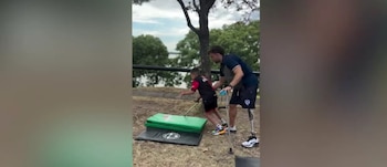 El vínculo entre Nacho Heinze y Santi comenzó antes del accidente, cuando el profesor lo conoció en un entrenamiento de Newell’s Old Boys (Captura de video)