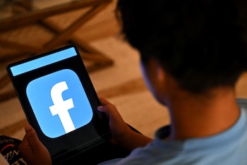 A Comscore alerta que a inteligência artificial e as redes sociais estão a mudar a forma como os utilizadores veem notícias e conteúdos digitais.