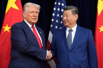 En paralelo a la crisis en Medio Oriente, la visita oficial que Donald Trump realizará esta semana a China también estará marcada por las diferencias entre Washington y Beijing en torno a Irán (AP)