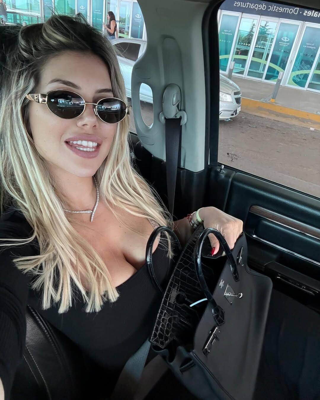 Wanda en la final de la Champions en Munich luciendo la misma cartera que ahora tiene la China (Instagra)