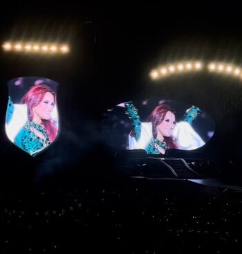 Dulce María en el Foro