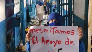 Presos toman una prisión del oeste de Venezuela donde denuncian supuestos malos tratos, según una ONG