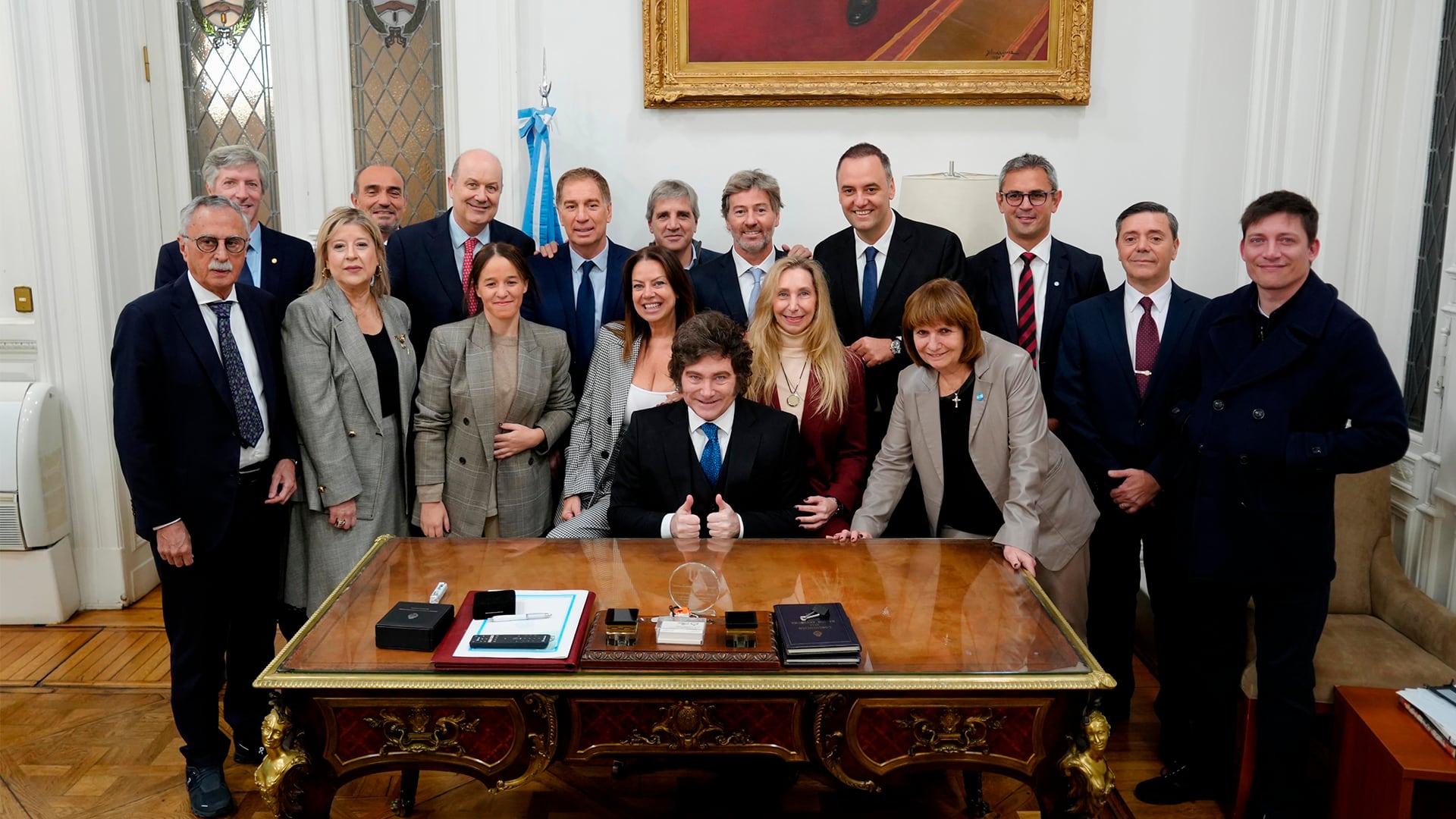 Milei llegó al Congreso para blindar a Adorni en su informe de gestión