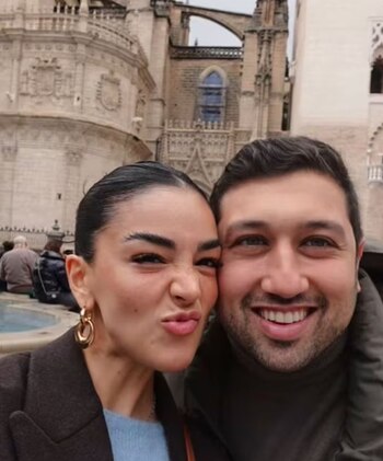 La pareja recorrió en carruaje