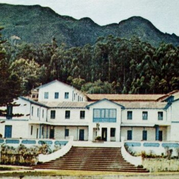 Un egresado del Colegio San