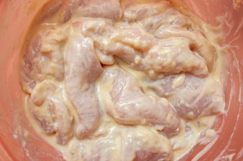 Pechugas de pollo marinadas en