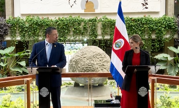 El Gobierno presentó una estrategia de 24 acciones para fortalecer la recaudación tributaria y combatir la evasión sin crear nuevos impuestos. Crédito: Captura transmisión Presidencia de la República
