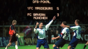 En noviembre del 2000, el Magdeburgo humilló al FC Bayern al eliminarlo de la DFB Pokal en la Segunda Ronda. - Crédito: Imago