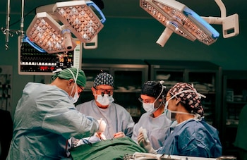 La colocación de la primera prótesis craneal elaborada en Costa Rica fue llevada a cabo el Hospital San Juan De Dios. Crédito: CCSS