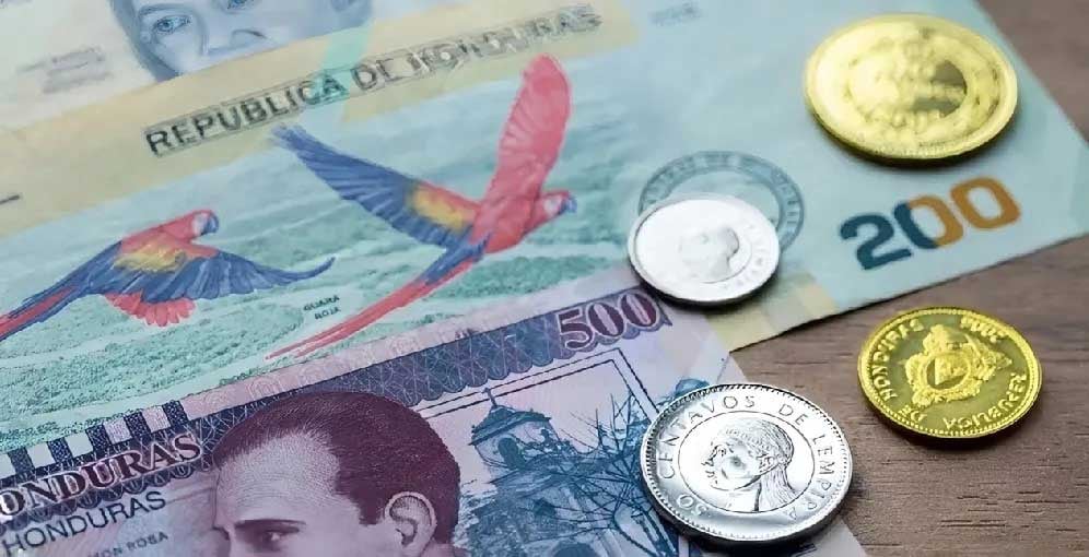 Un eventual reajuste tendría efectos distintos según la actividad económica y la categoría salarial de cada empresa. (FOTO: La Prensa)