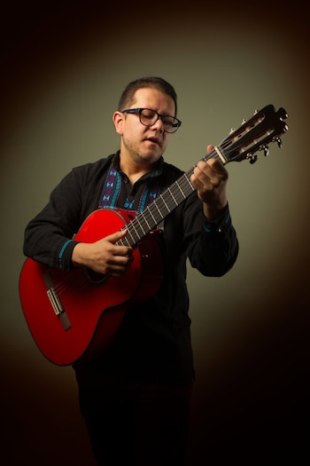 12/08/2026 Beto León, uno de los cinco finalistas del concurso
CULTURA
CONCURSO 'SABINA POR AQUÍ'