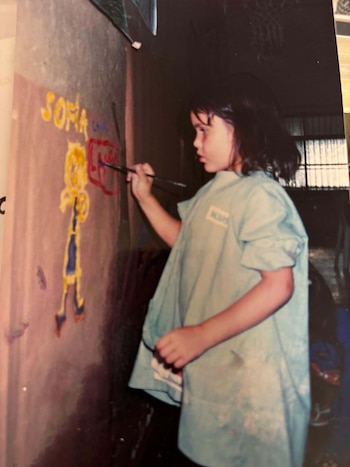 El club que fue casa, taller y escuela: generaciones que crecieron en Villa del Parque, murales y manos que no olvidan
