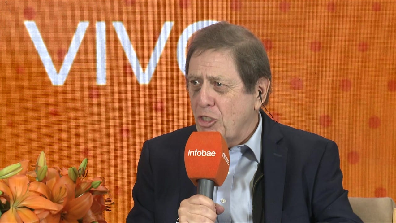 Según Kiguel, algunos sectores muestran signos favorables, como el agro, la energía, la minería y ciertos servicios profesionales y financieros, aunque ese crecimiento todavía no se refleja de manera uniforme en la economía general ni alcanza a toda la población