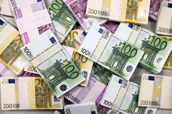 La economía de la eurozona muestra fragilidad con proyecciones de crecimiento ajustadas y riesgos de estancamiento ligados al costo energético - crédito Antonio Bronic/REUTERS