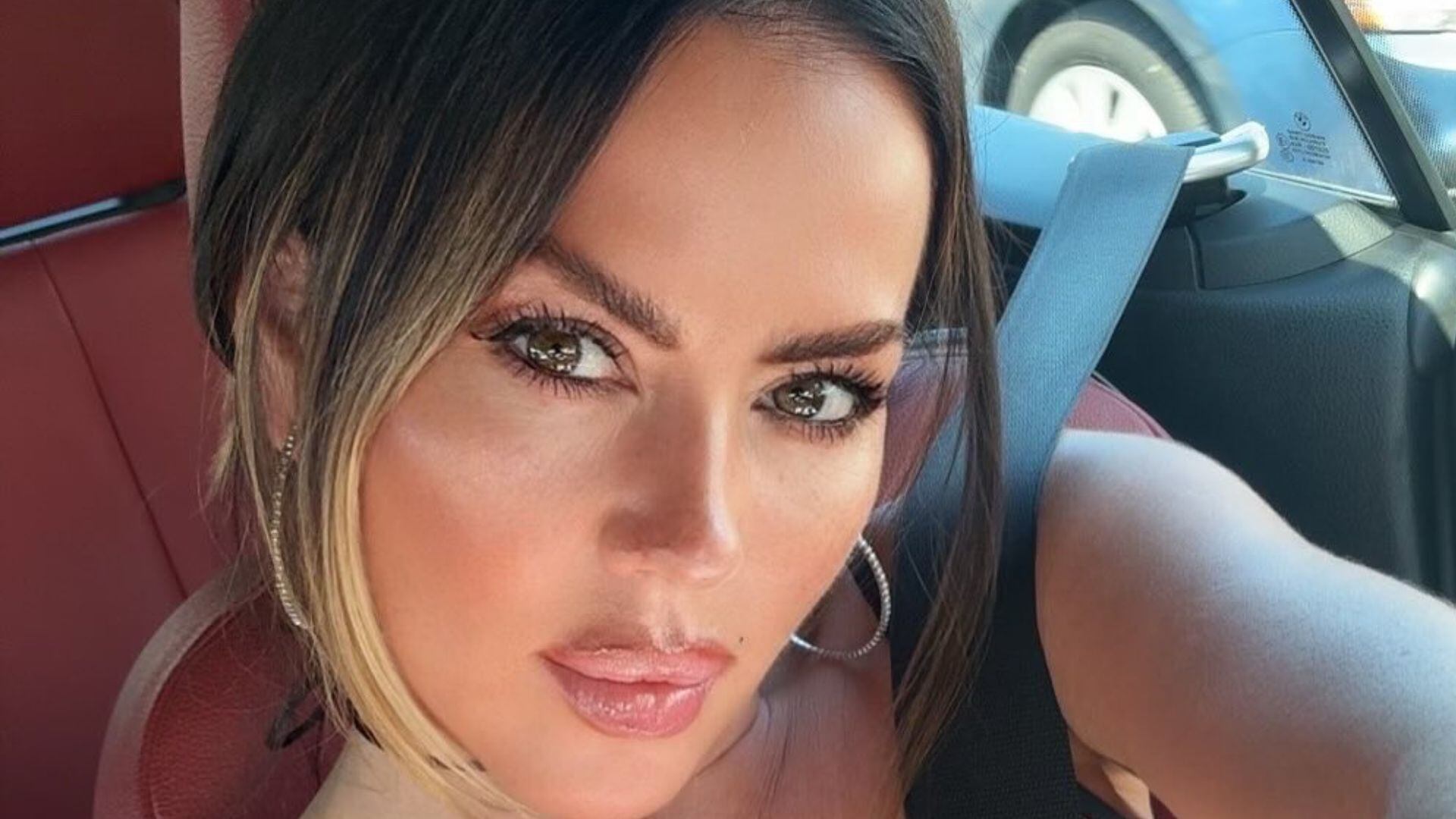 Karina Jelinek asume la responsabilidad de sus publicaciones impulsivas y no se arrepiente de compartir sus sentimientos en redes