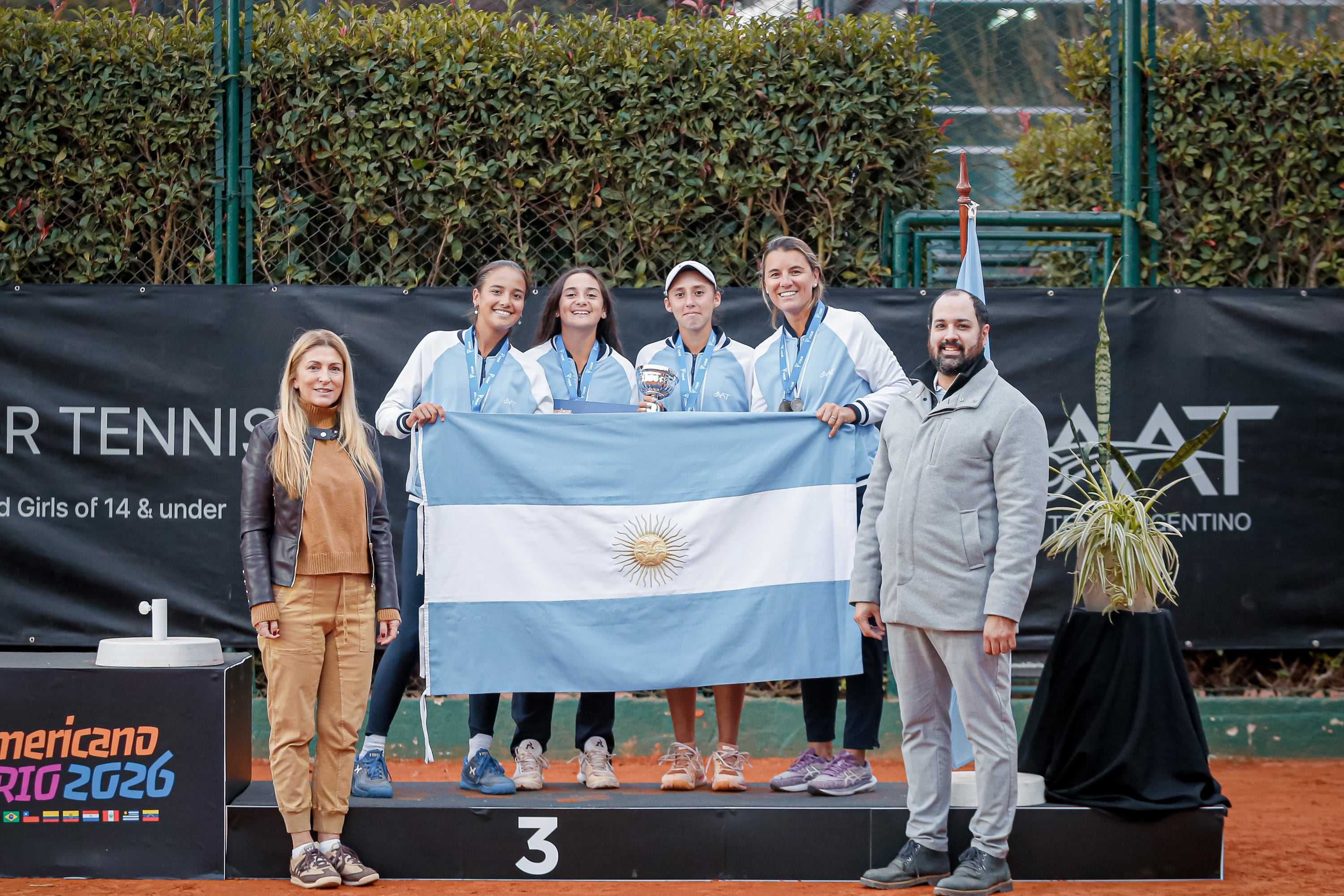 El equipo femenino alcanzó la tercera posición en el Campeonato Sudamericano Sub 14 Rosario 2026 (Crédito: Prensa AAT)